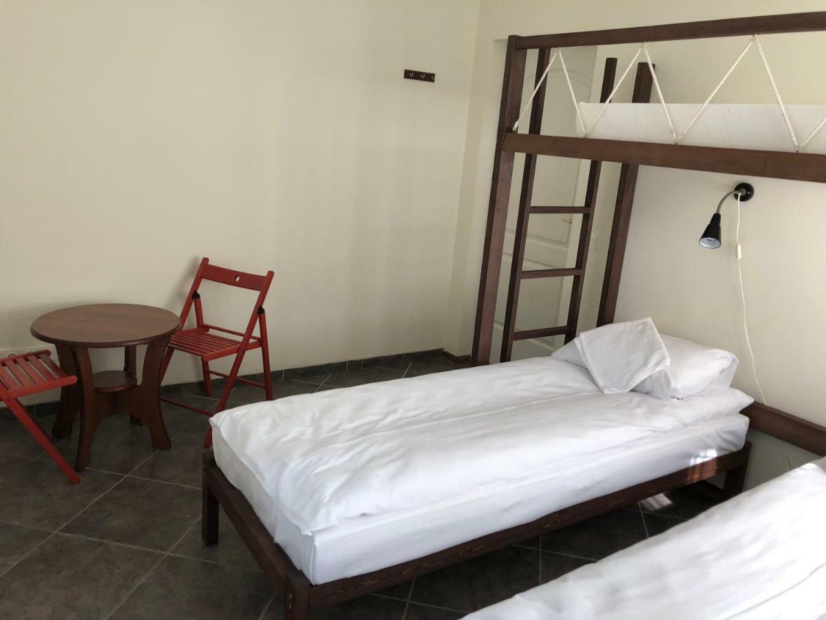 Rock'N'Hostel วิลนีอุส ภายนอก รูปภาพ